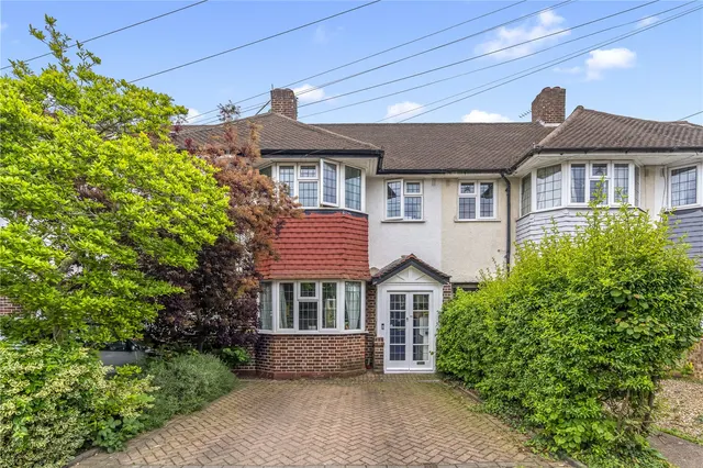 Wiltshire Gardens, Twickenham, TW2 6ND, photo 1