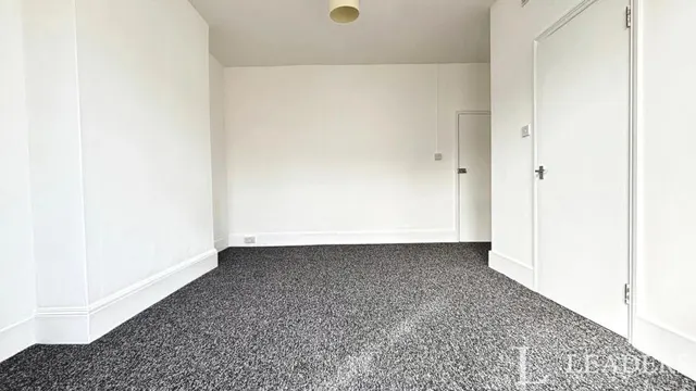 West Road, Westcliff-on-Sea, SS0, photo 3