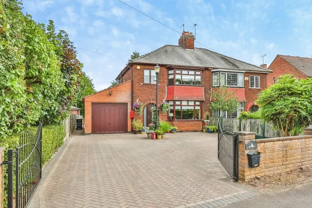 Papplewick Lane, Hucknall, Nottingham, Nottinghamshire, NG15, photo 1