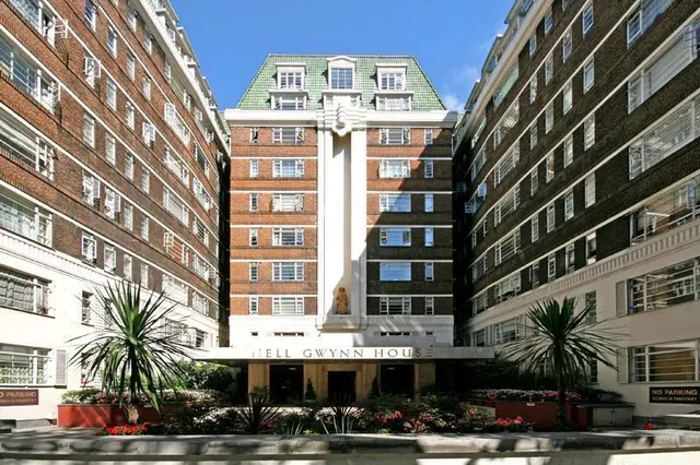 Sloane Avenue, London, SW3, photo 1