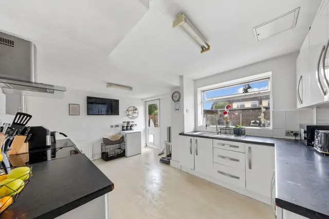 Photo 3 — Duncansby Crescent, Great Sankey, Warrington, Warrington, WA5 3PD