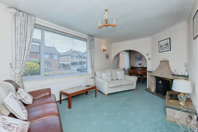 Silverton Road, Oadby, LE2, photo 2