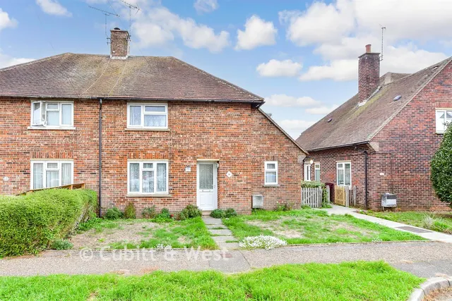2 bedroom house, Fletcher Place, North Mundham, PO20
