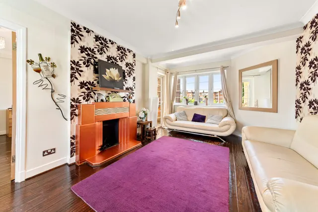Chiswick Village, Chiswick, W4, photo 3