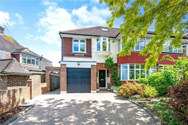 Downs Road, Epsom, KT18, photo 1