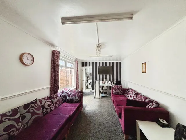 Leckwith Road, Canton, CF11, photo 2