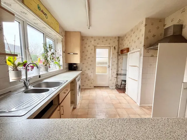 Denbigh Close, Bexhill on Sea, photo 3