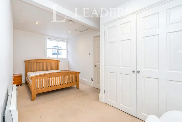 Royal Crescent Road, Southampton, SO14, photo 3