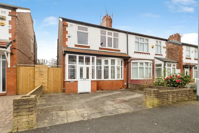Homestead Crescent, Manchester, Greater Manchester, M19, photo 1