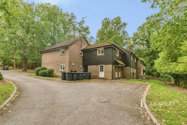 The Weald, East Grinstead, RH19, photo 1