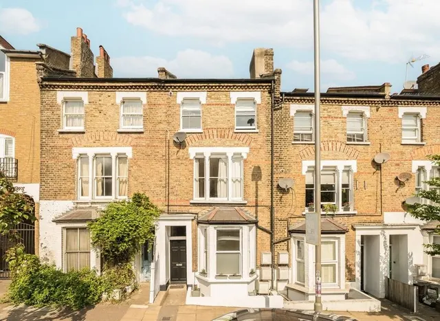 Merton Road, Putney, SW18, photo 1