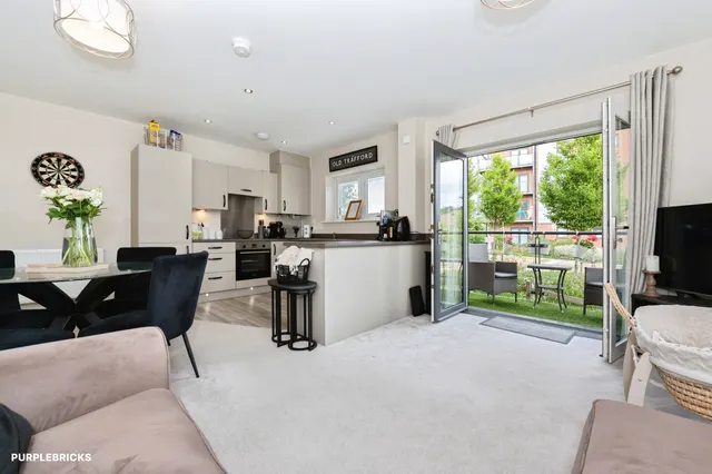 Castle Hill Drive, Swanscombe, DA10, photo 2