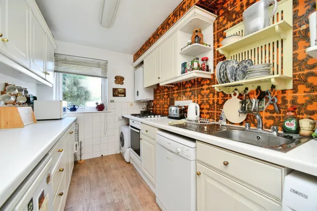 London Road, Brighton, photo 1