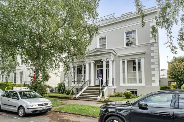 Pittville Lawn, Cheltenham, GL52, photo 1