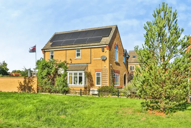 Airfield Way, Hucknall, NG15, photo 3