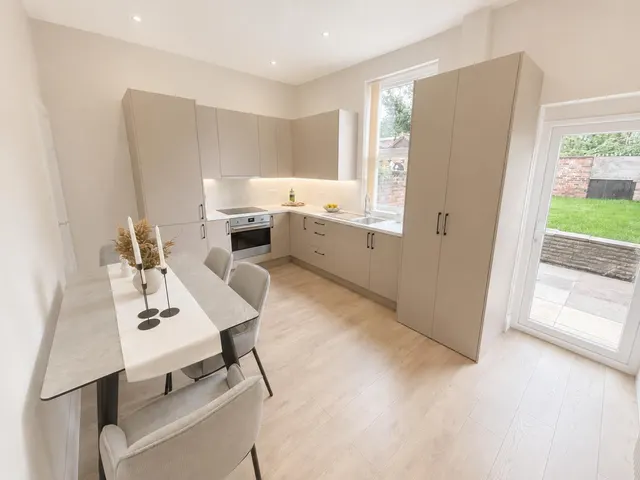 James Street, Radcliffe, Manchester, M26 1LP, photo 1