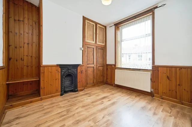 School Street, Pudsey, LS28, photo 3