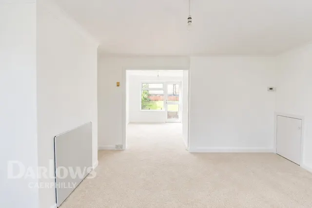 Carmarthen Court, Caerphilly, photo 3