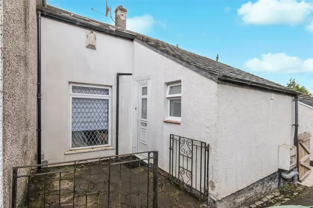 Braeface Road, Cumbernauld, Glasgow, North Lanarkshire, G67, photo 1