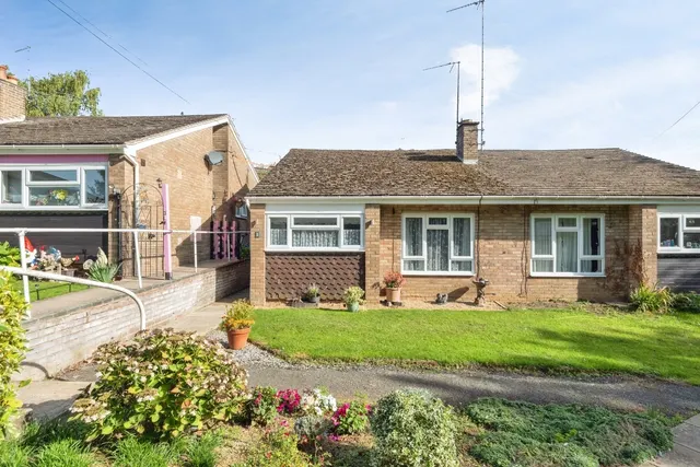 Holbech Hill, Farnborough, OX17, photo 1