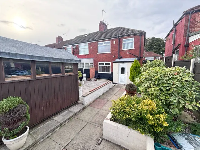 Hacking Street, Cheetham, M7, photo 3