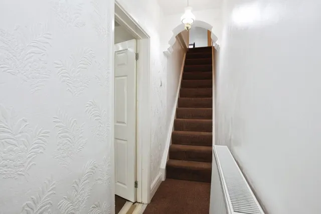Abertillery Road, Abertillery, NP13, photo 3
