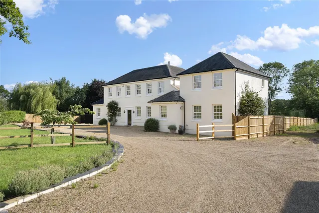 Photo 2 — Vale Road, Claygate, Esher, Surrey, KT10