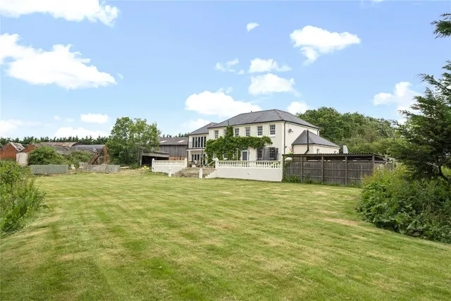 Photo 3 — Vale Road, Claygate, Esher, Surrey, KT10