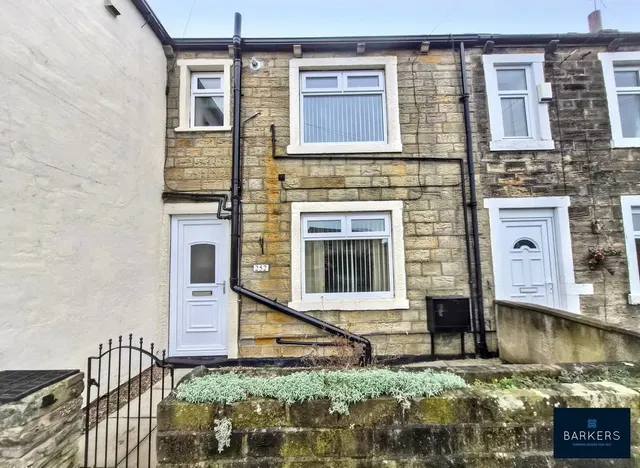 Moor Lane, Birkenshaw BD11 2HH, photo 1
