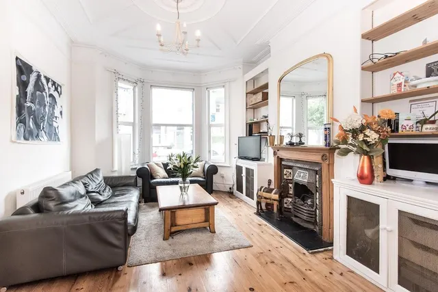Stormont Road, London, SW11, photo 1