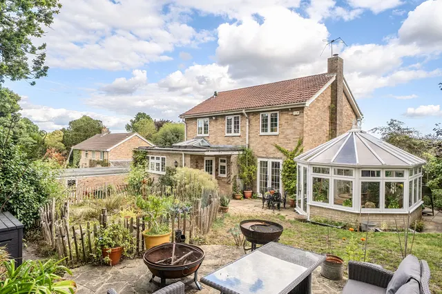 Guillards Oak, Midhurst, GU29, photo 1
