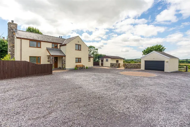 Brynsiencyn, Llanfairpwll, photo 1