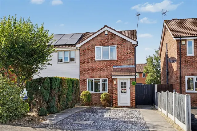 Wittering Close, Long Eaton, NG10, photo 1
