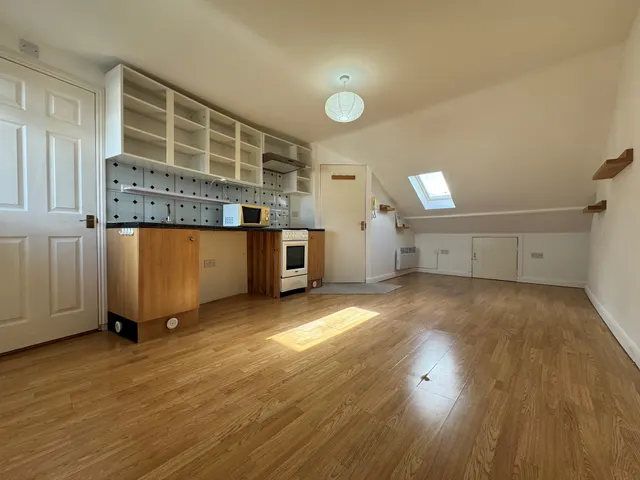 Wellesley Road, Eastbourne, BN21, photo 2