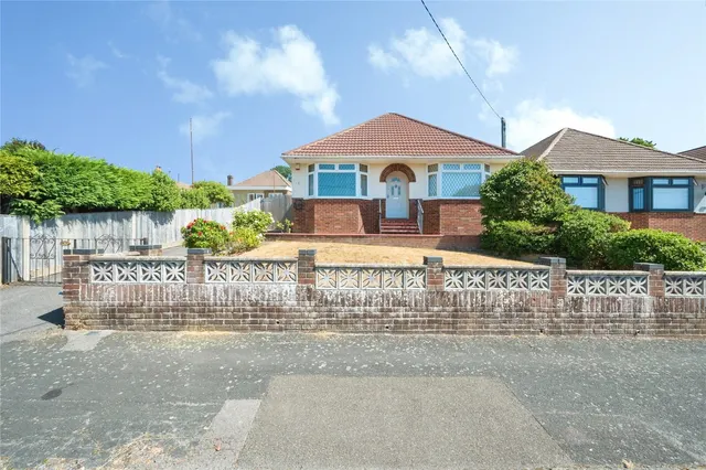 Solent Avenue, Southampton, SO19, photo 1