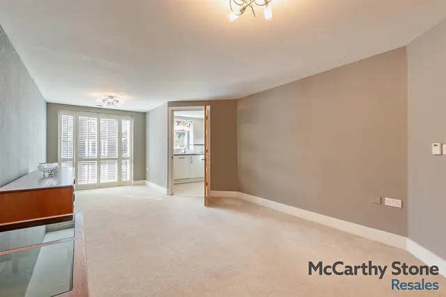 St. Margarets Way, Midhurst, GU29, photo 2