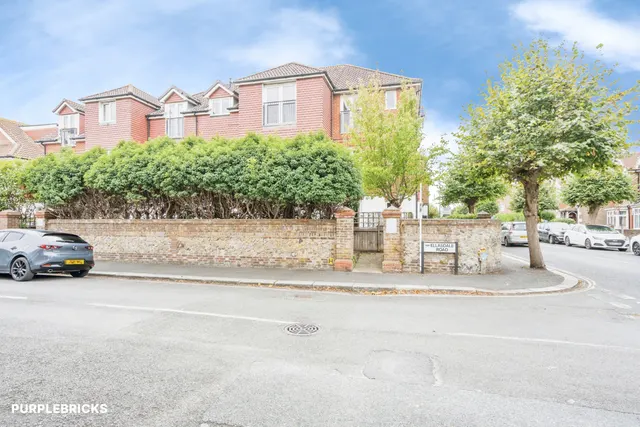 Ellasdale Road, Bognor Regis, PO21, photo 3
