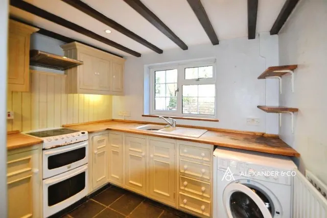 Church Street, North Marston, MK18, photo 3