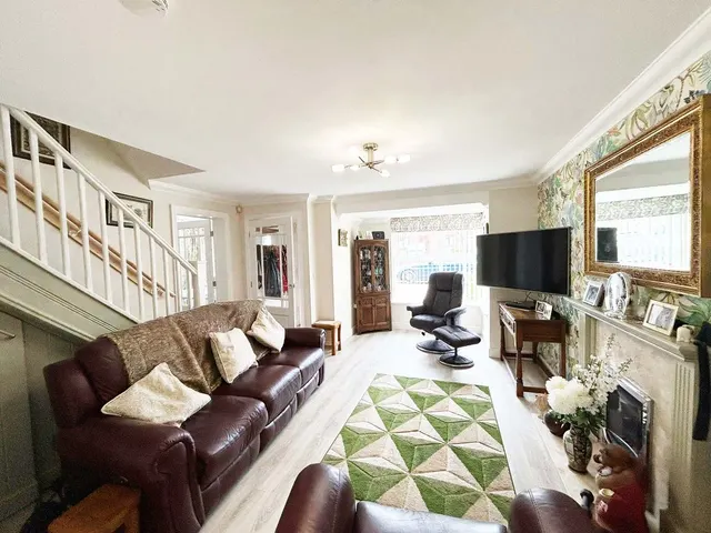 Wood Lane, Walsall, WS3, photo 2