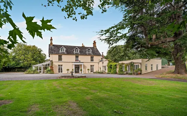 Dyffryn Crawnon, Llangynidr, Crickhowell, Powys, NP8 1NU, photo 1