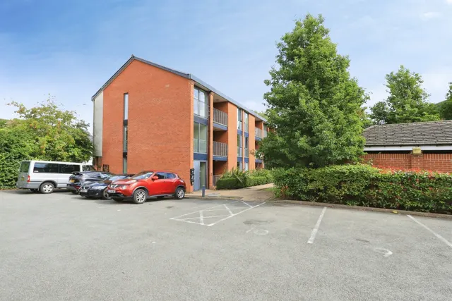 Liana Gardens, Wolverhampton, WV2, photo 3