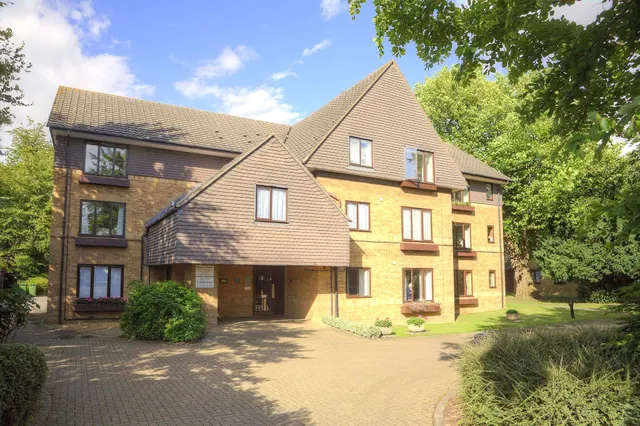 Cherry Hinton Road, Cambridge, photo 1