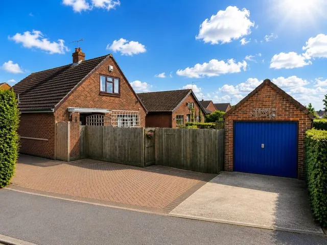Osbourne Drive, Keyingham, HU12, photo 1