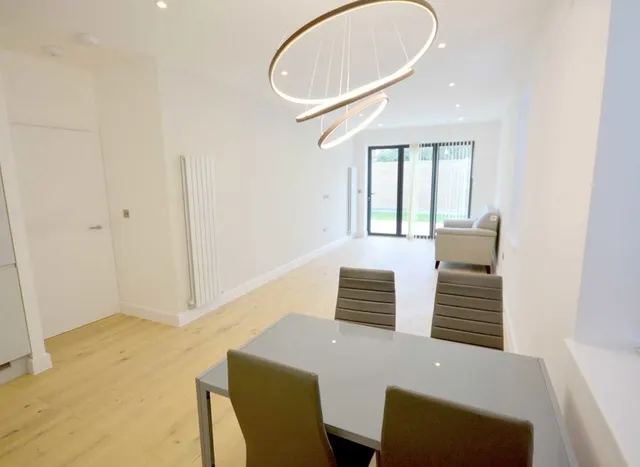 Neeld Crescent, Hendon, NW4, photo 3