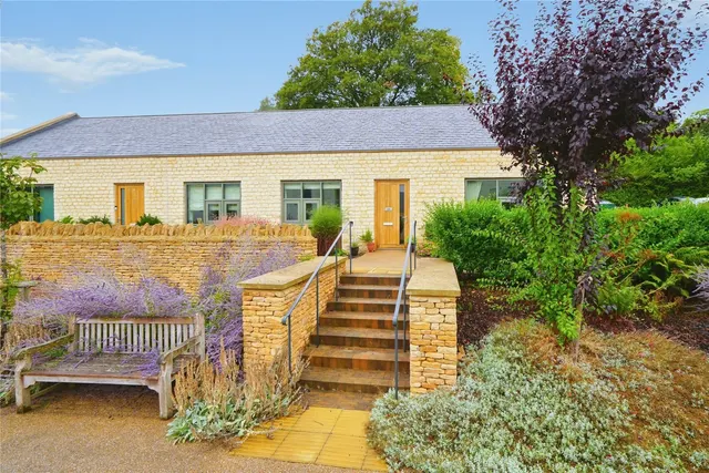 Beechwood Park, Stow on the Wold, GL54, photo 1