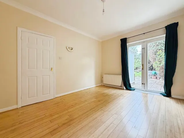Church End Lane, Tilehurst, RG30, photo 3