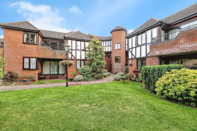 Ridgemont Place, Parkstone Avenue, Hornchurch, Essex, RM11, photo 1