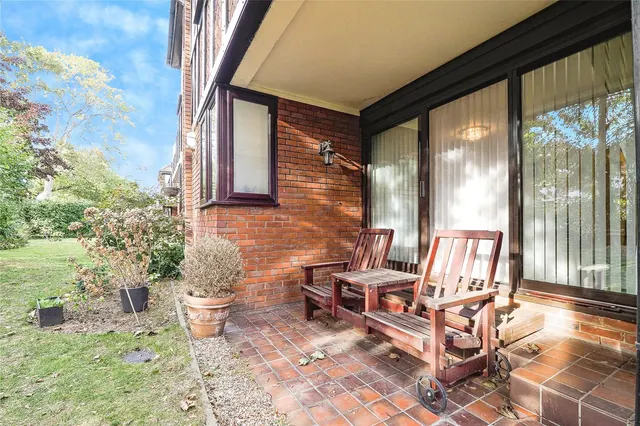 Photo 3 — Ridgemont Place, Parkstone Avenue, Hornchurch, Essex, RM11