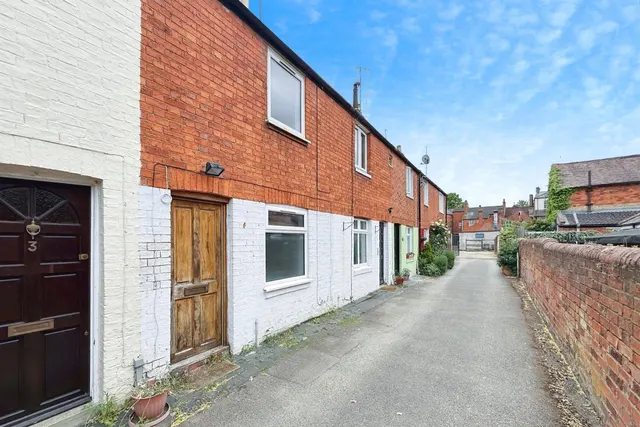Swan Terrace, Stony Stratford, Milton Keynes, photo 1