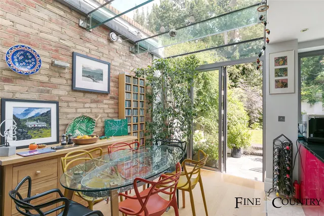Fordwych Road, London, photo 2